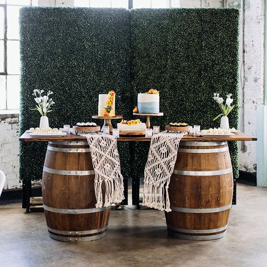 Chestnut Top Vineyard Table